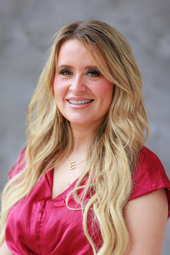 Emili Weaver headshot